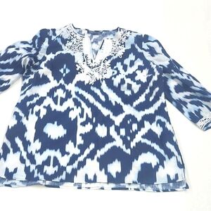Jones New York Blue and White Patterned Embroidered Linen Blouse Size L